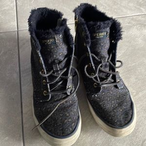 Used but ver nice shoes 👟